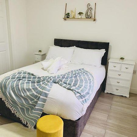 Modern & Cosy 2-Bed Apartment Near Nec, Airport & Jlr! Birmingham Bilik gambar
